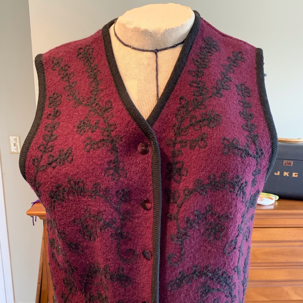 VANHEUSEN boiled wool button down vest size Large